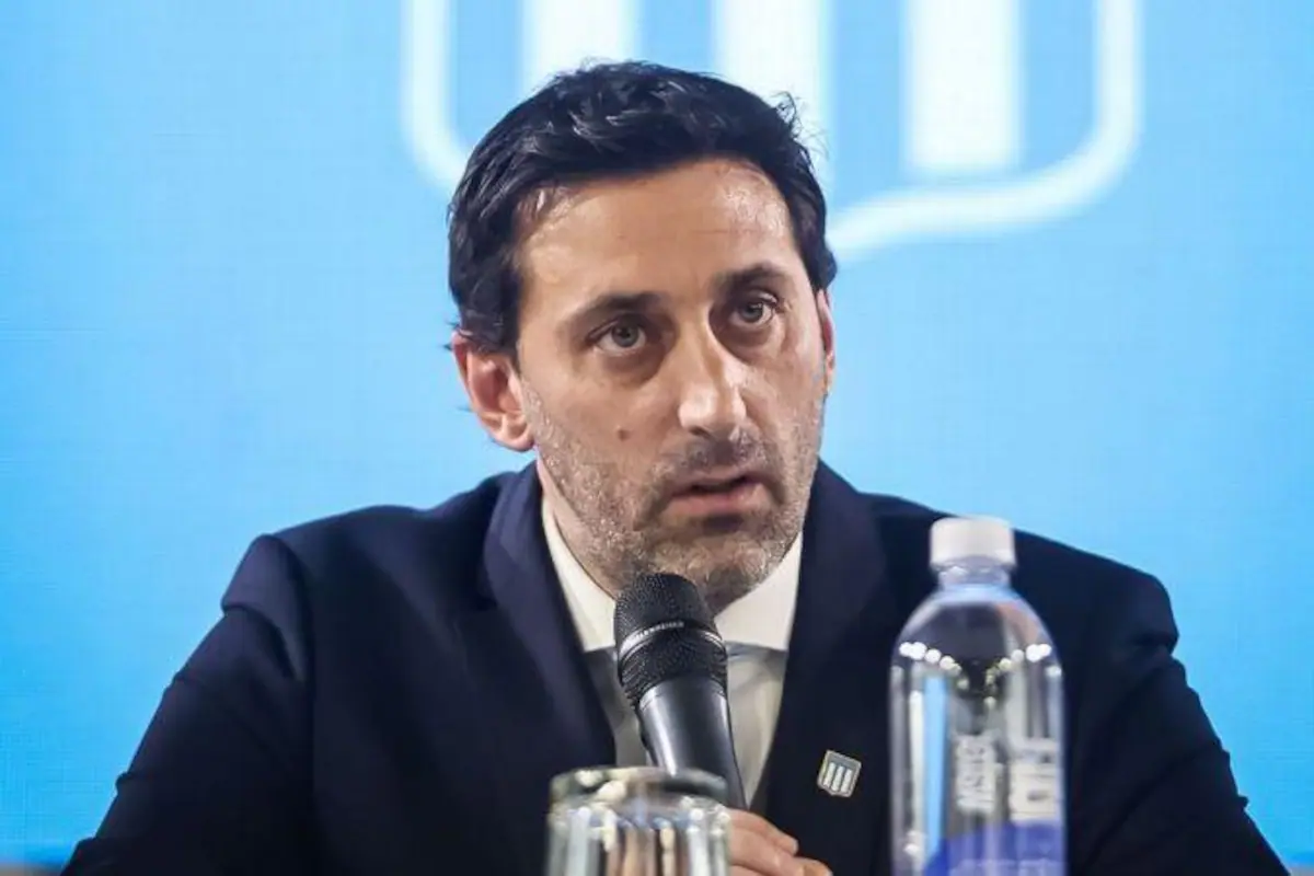 Diego Milito menuai kritik keras setelah video kontroversialnya bocor ke publik