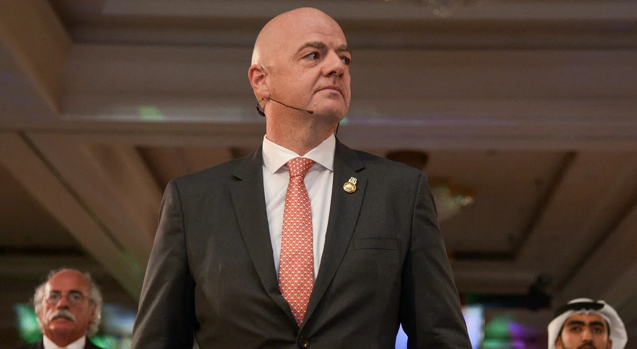 FIFA resmi batalkan proyek dana Piala Dunia usai diboikot UEFA dan federasi global