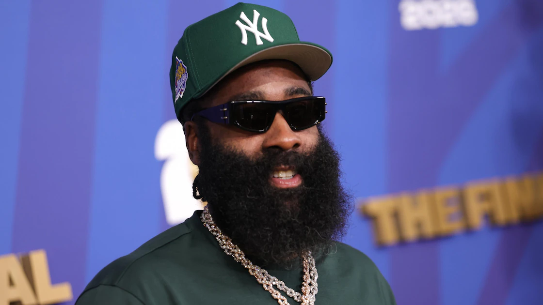 James Harden dikabarkan menunda penandatanganan kontrak baru bersama Cleveland Cavaliers