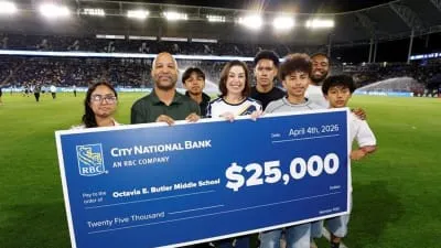 LA Galaxy dan City National Bank bangun lapangan mini untuk pemulihan Pasadena