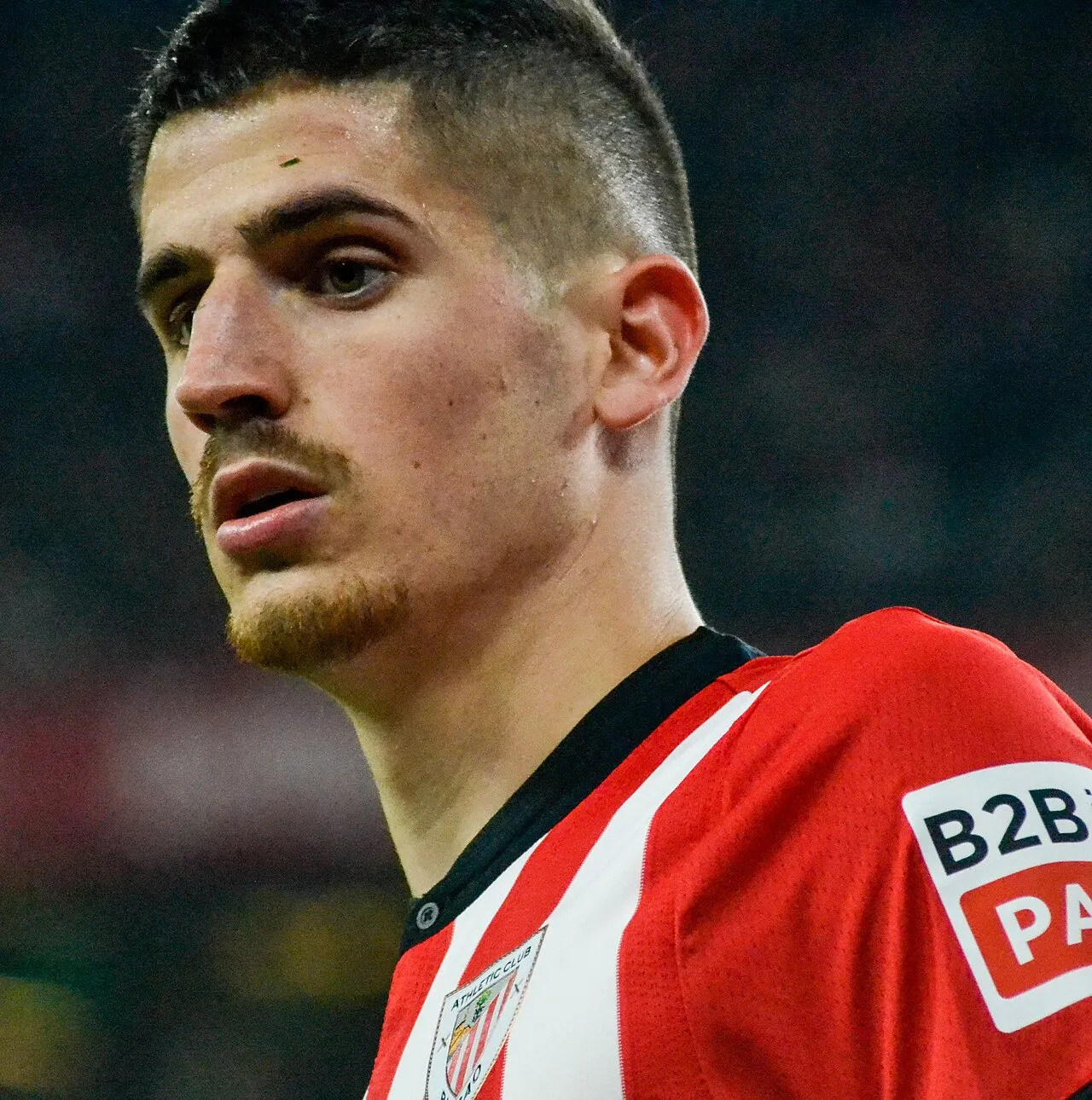 Gelandang Athletic Bilbao Oihan Sancet merayakan gol di lapangan