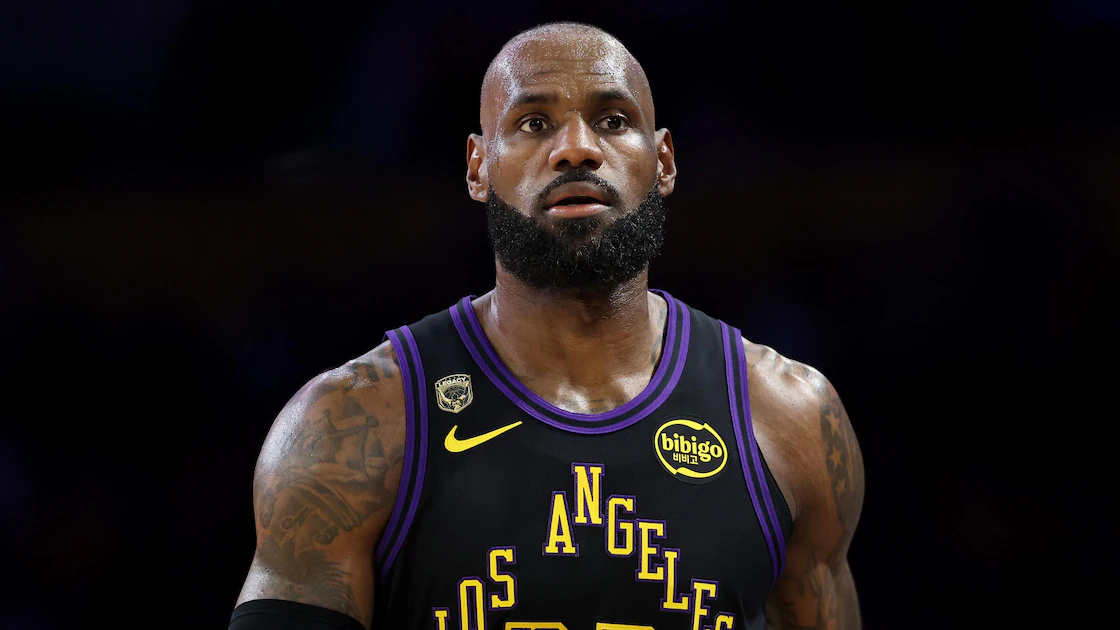 Tyrese Maxey dan LeBron James saat berlatih bersama Philadelphia 76ers